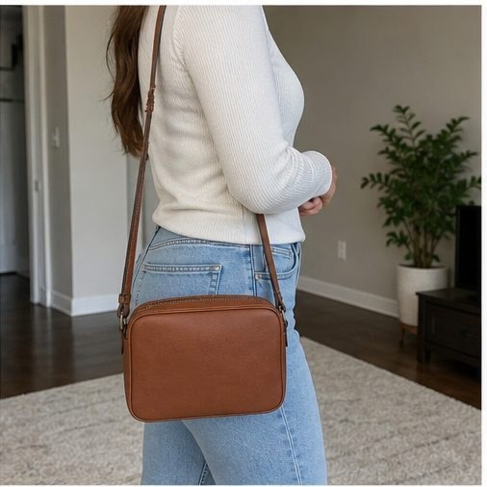 Olive Vegan Leather Bag - Picture 3 of 6